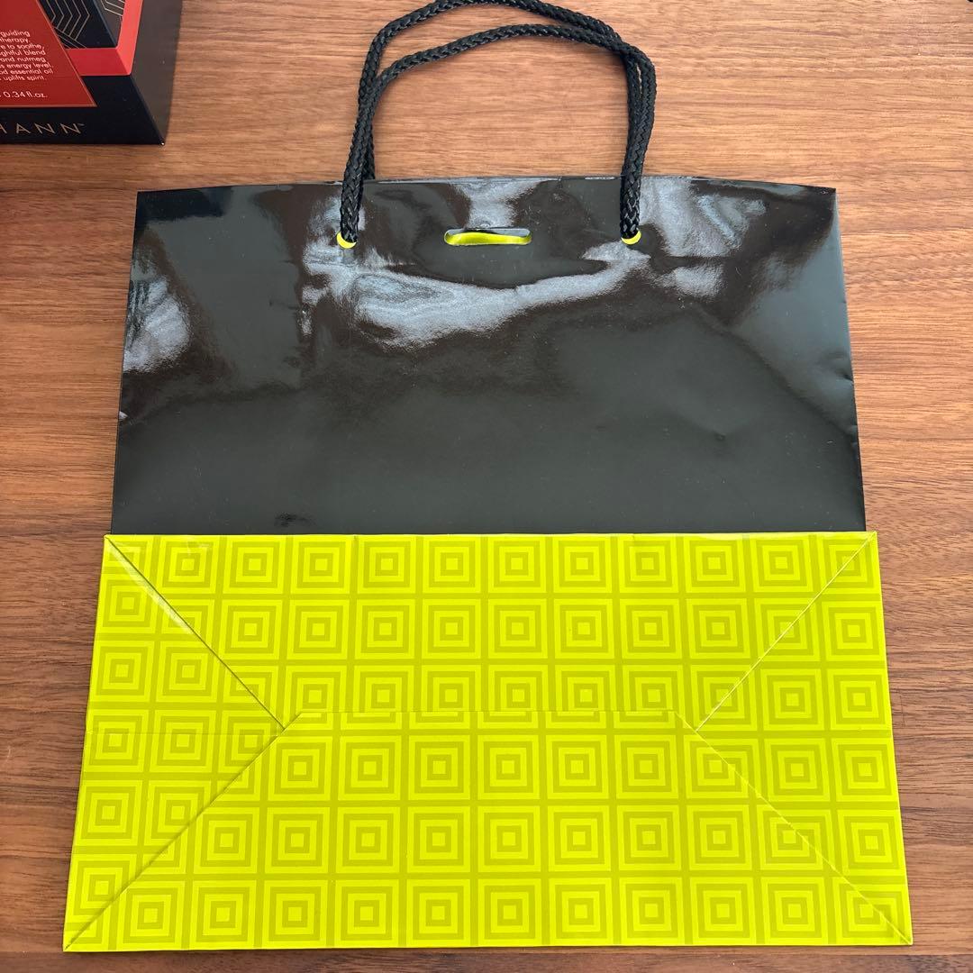 【新品未開封】THANN アロマティックウッド エッセンシャルオイルセット