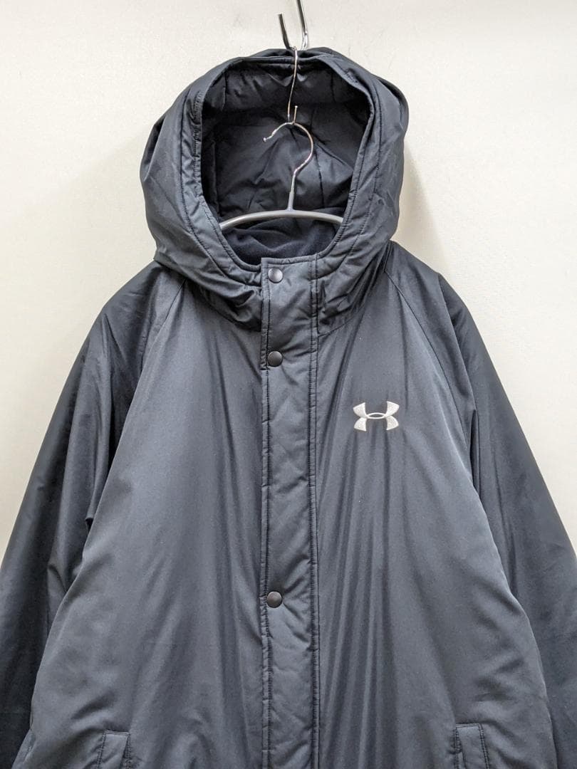 アンダーアーマー/フーデッドベンチコート/中綿/防寒/立体ロゴ×刺繍ロゴ男女兼用