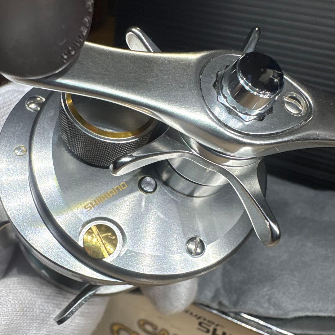 エ*ン様 シマノ　カルカッタコンクエスト100DC オールド　美品　 CALCU