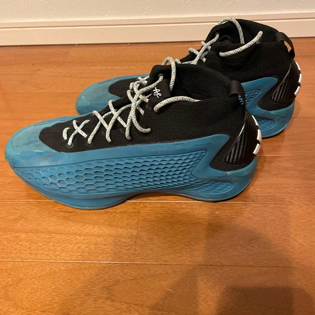 adidas AE1バスケットボールシューズ 青/黒