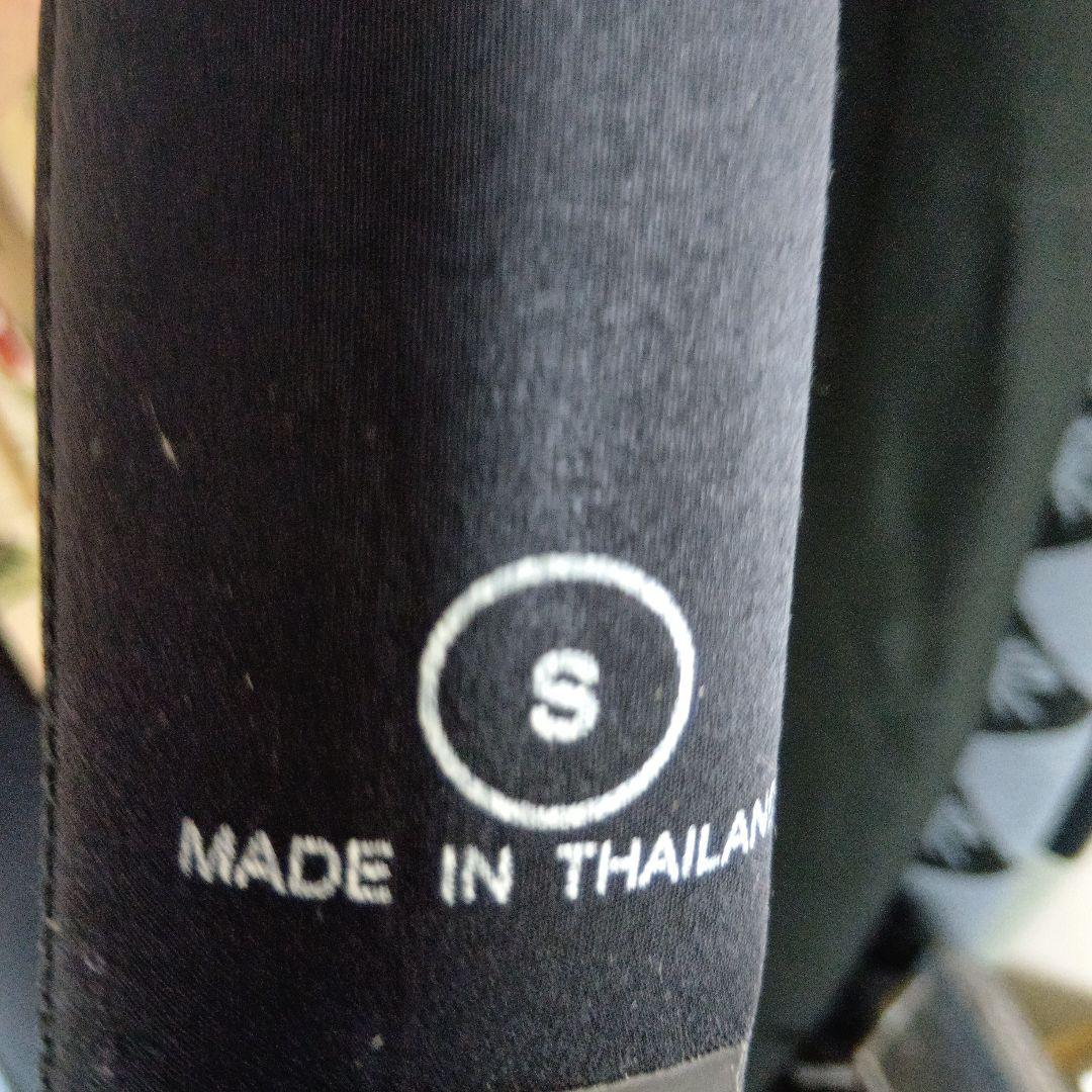 adelio ウェットスーツ　ロンスプ　チッパウィルソンモデル　Sサイズ