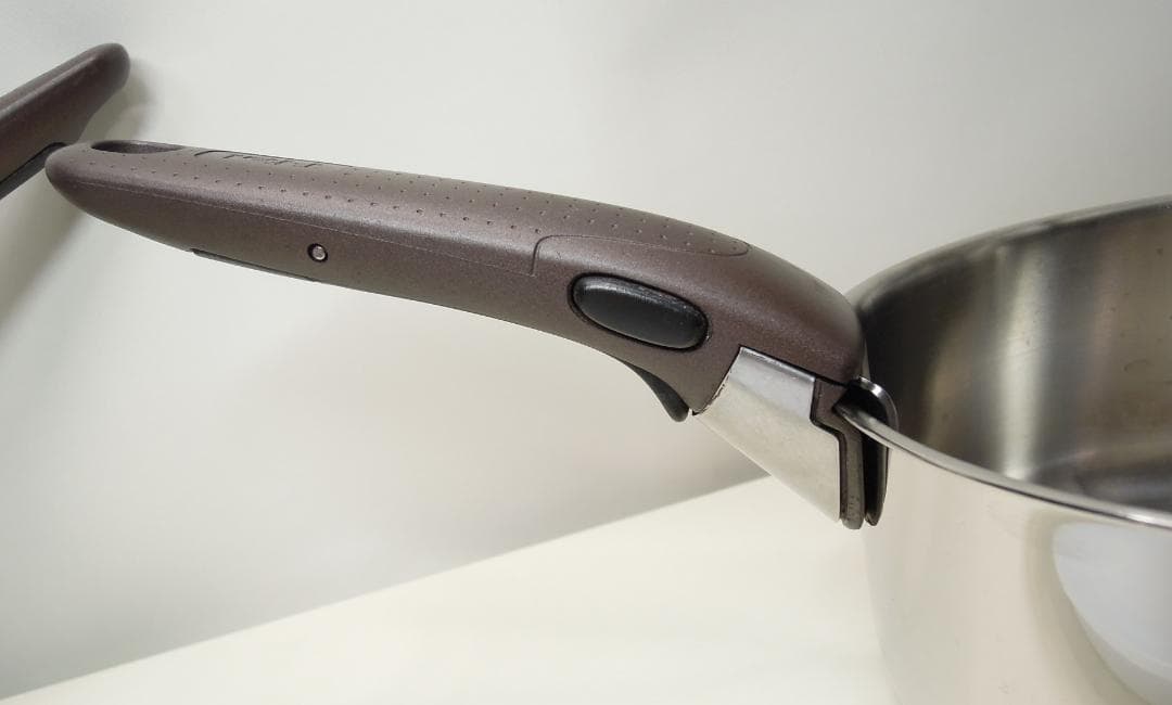 ◆10点セット◆タッパーウェア◆コンパクトクック＋T-Fal◆取っ手のとれる鍋◆