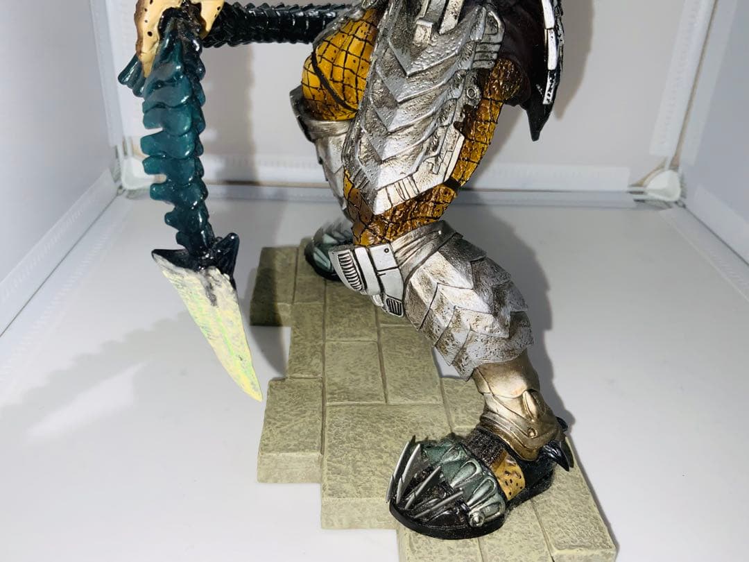 ARTFX スカー・プレデター 1/6 PVC塗装済み簡易組立キット