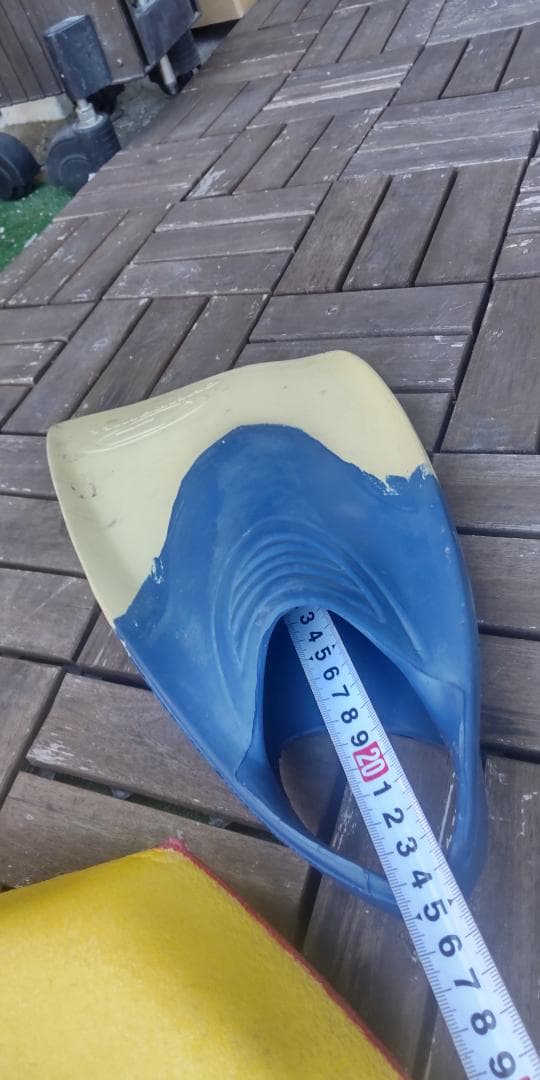 HOT BUTTERED　ボディボード　Mサイズフィン付き　中古