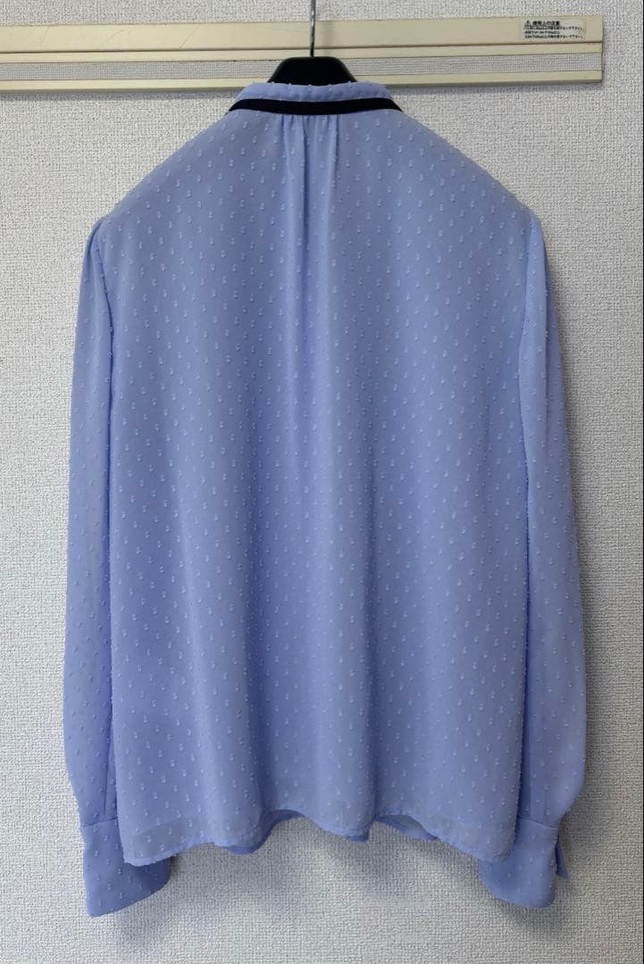 ピンキーアンドダイアン◆カットジャカードリボンブラウス ブルー 38