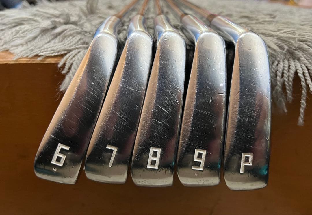 ONOFF KURO FORGED アイアン5本セット6-P 2020モデル