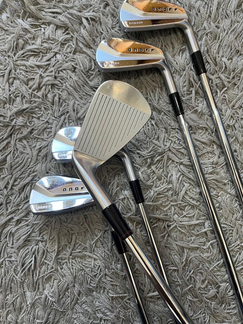 ONOFF KURO FORGED アイアン5本セット6-P 2020モデル