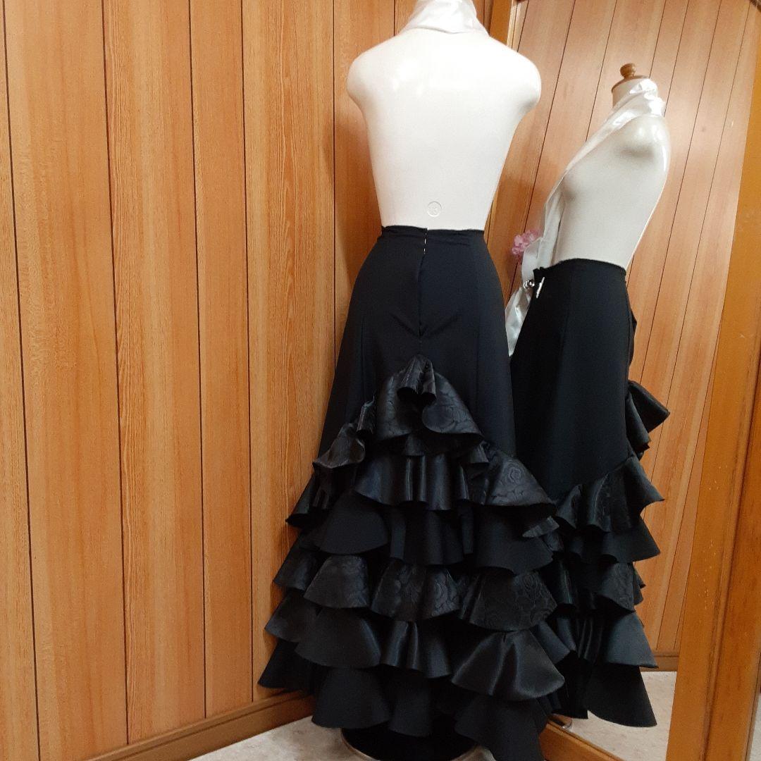 フラメンコ衣装　☆ファルダのみ　ブラックファルダ　豪華3段フリル