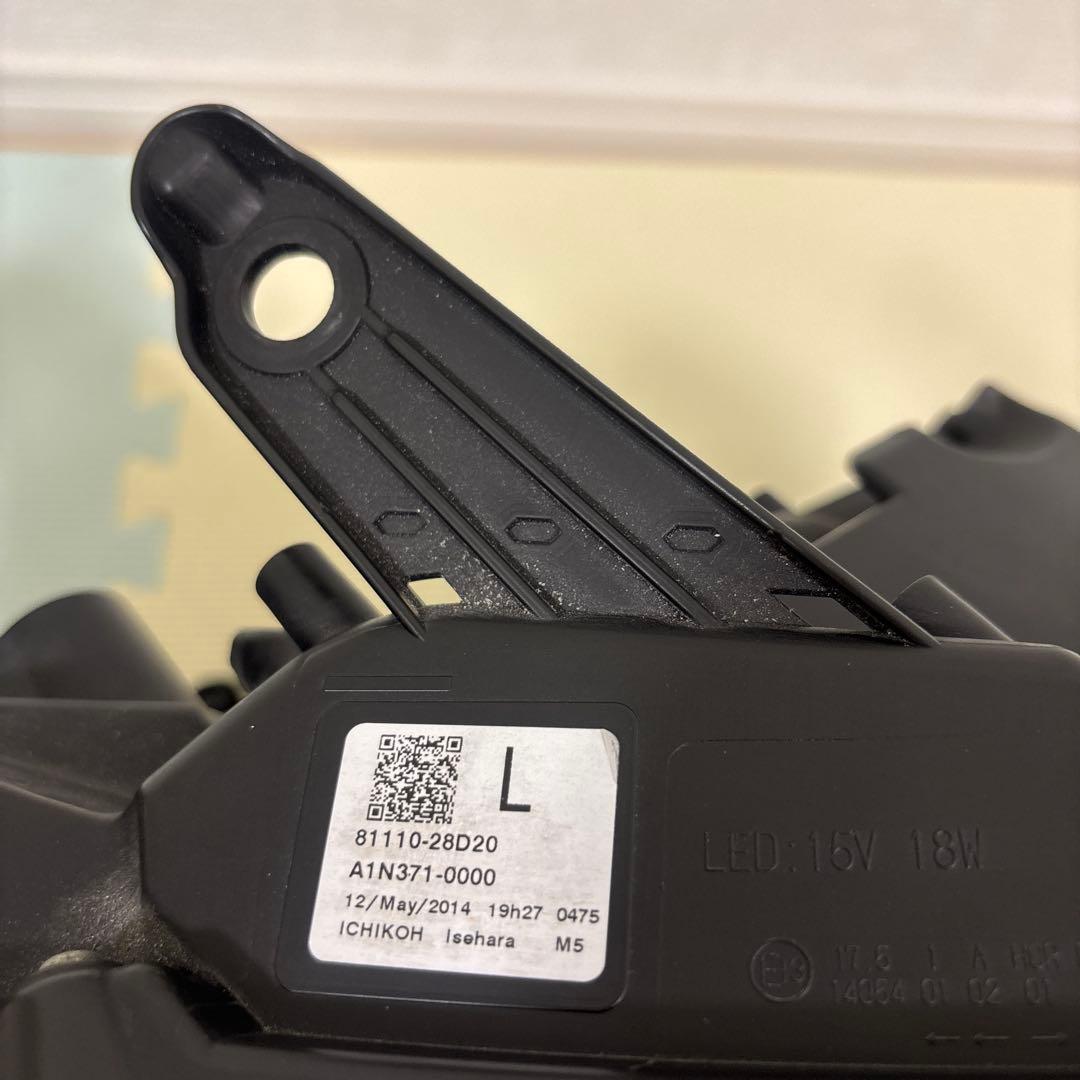 80系　ヴォクシー　前期　ヘッドライト左右　美品