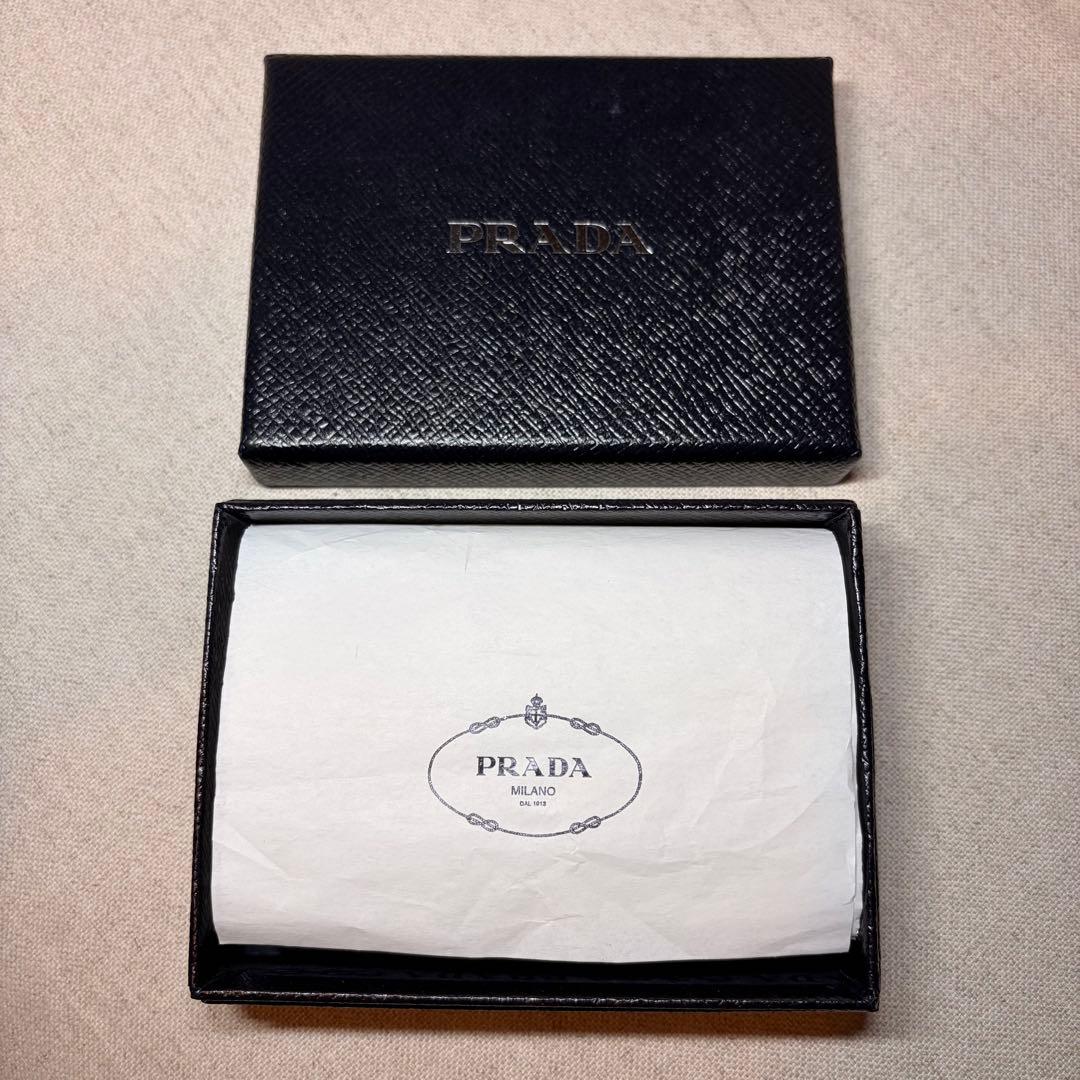 【美品】PRADA キーケース ピンク 正規品 ギャランティカード付