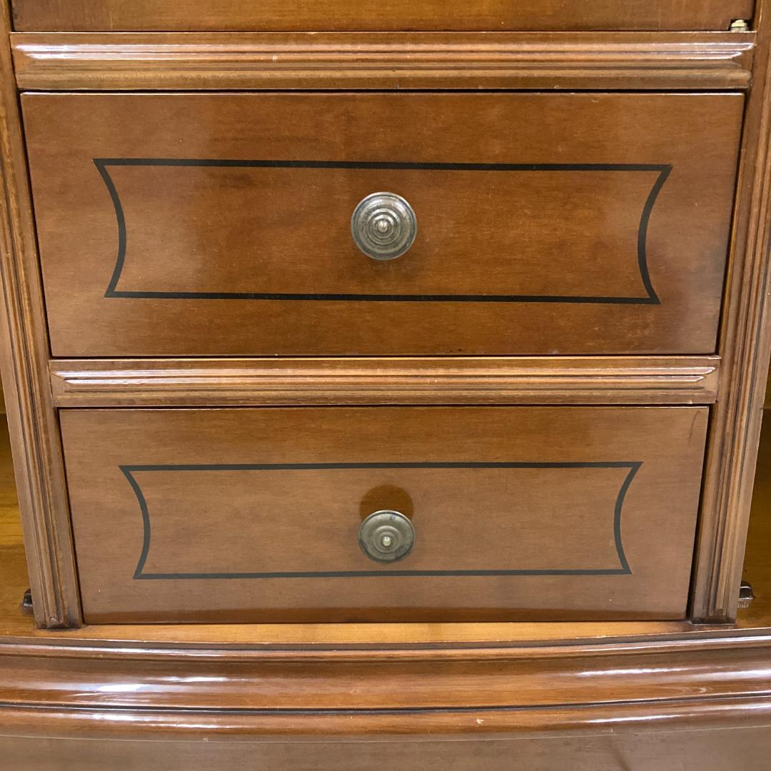 サイドボード　キャビネット　飾り棚　リビングボード