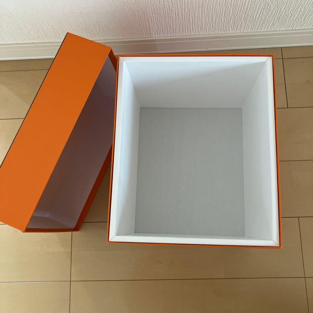 HERMÈS 特大ギフト箱　空箱　Large-sized empty box