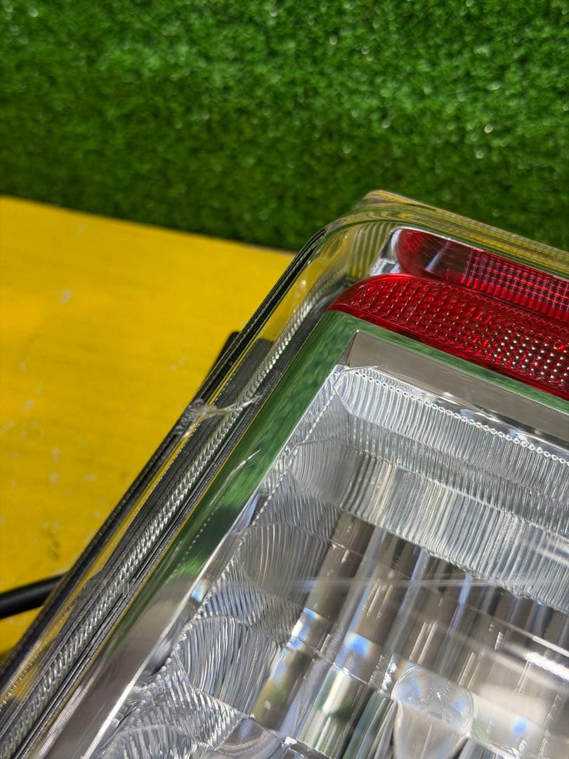 ウェイク 左側 テールランプ LA700S TOKAIDENSO 20518