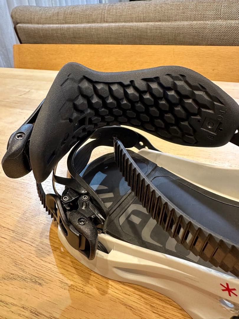 FLUX XF スノーボードビンディング ホワイト