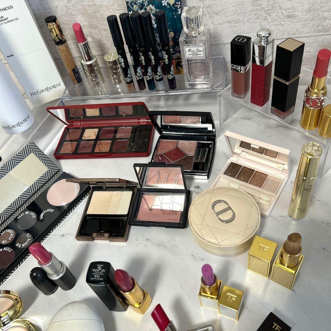 美品　コスメまとめ　デパコス　DIOR CHANEL 残量多 化粧品
