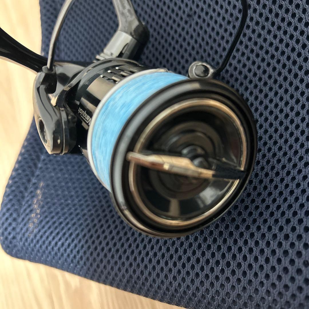 【美品】シマノ　19ヴァンキッシュ　C3000MHG-B 03958