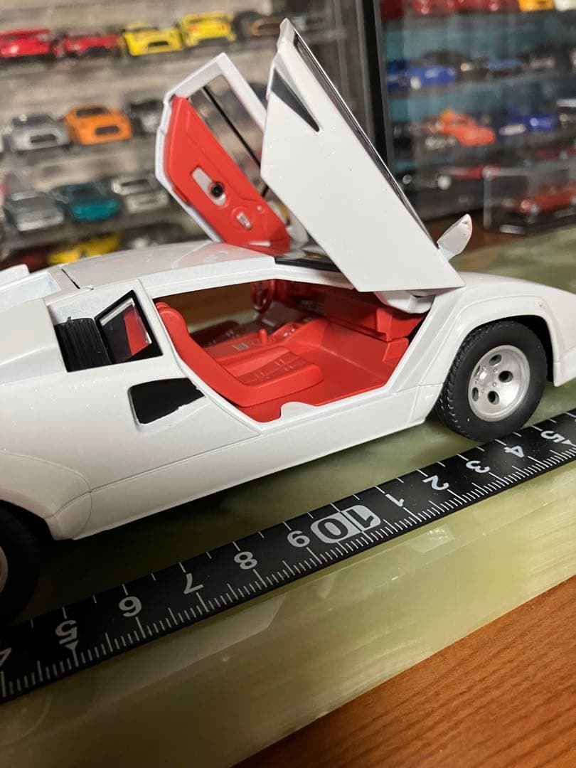 ランボルギーニ・カウンタック 1/24