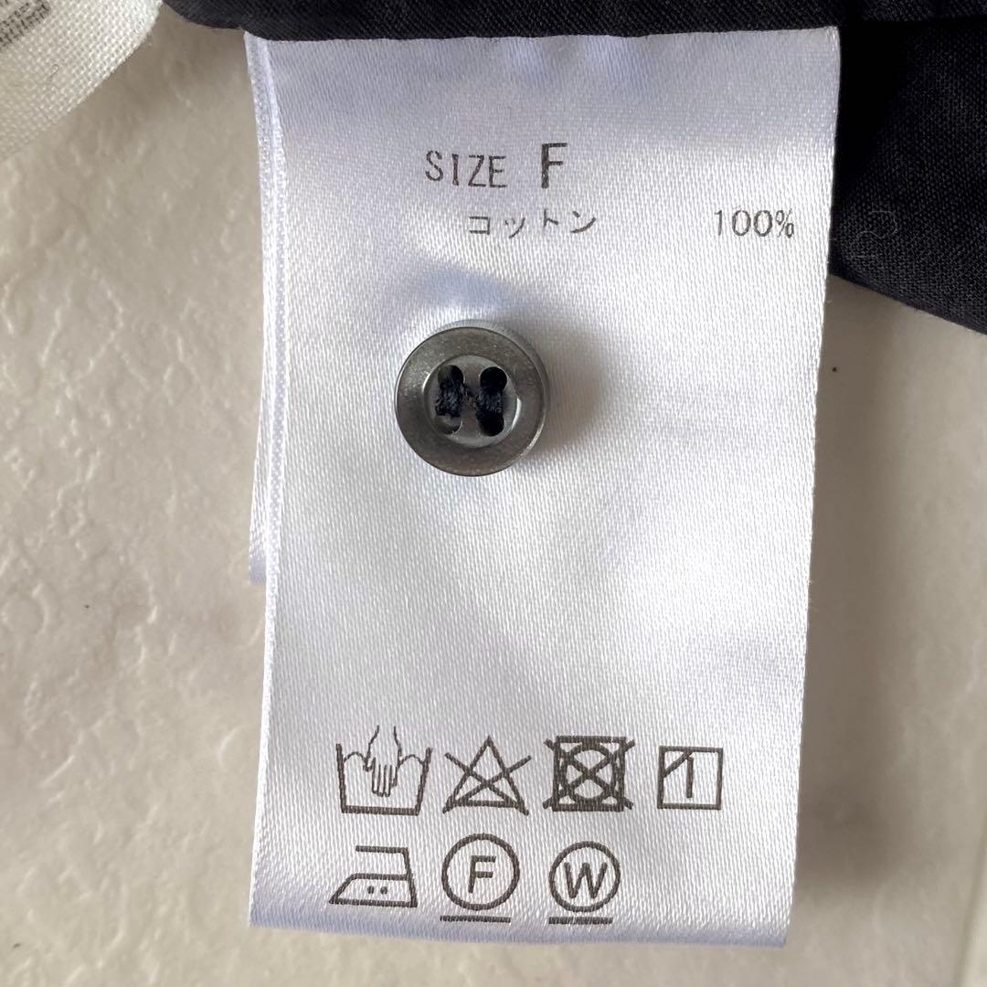 美品☆ビアズリー 洗える 後ボタン ギャザーブラウス ボリューム袖 黒