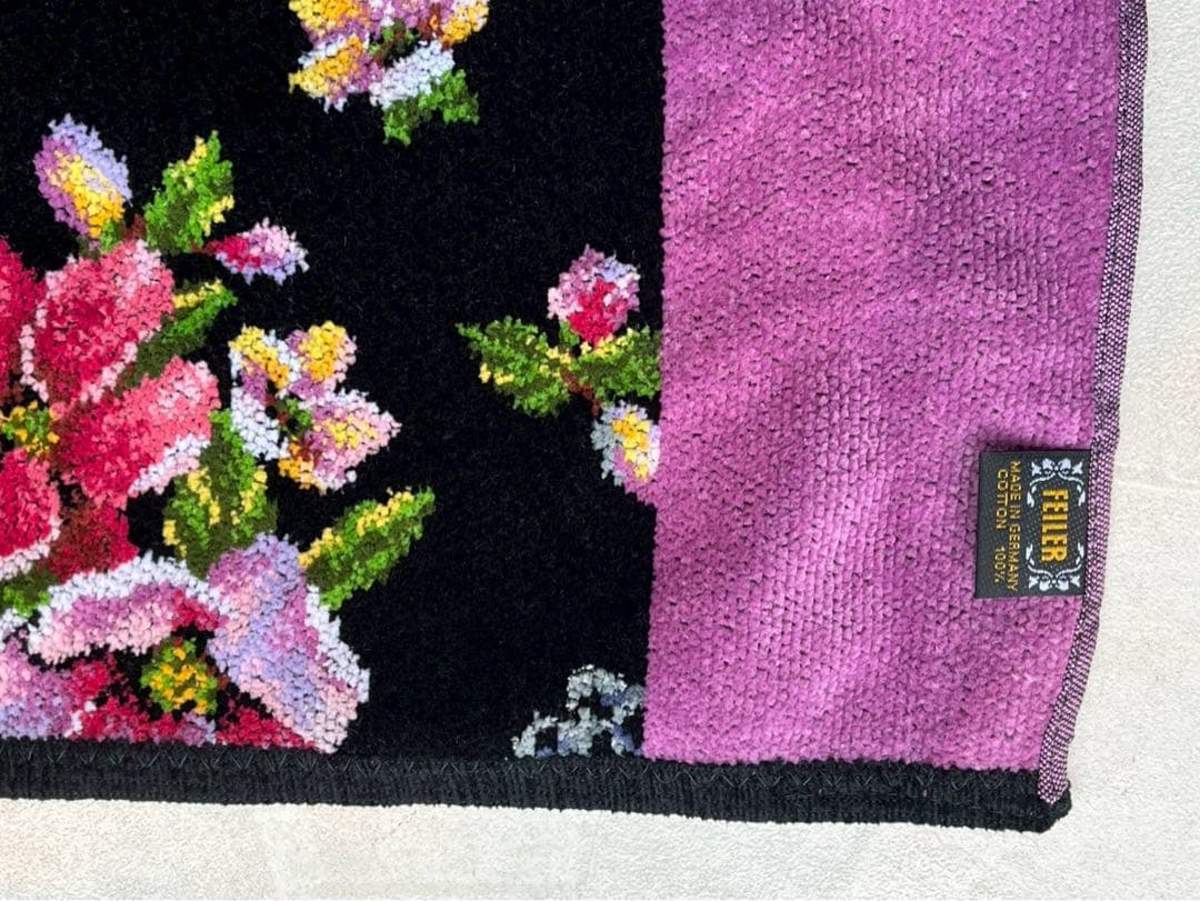 【新品未使用】FEILER 花柄タオルハンカチ 黒と紫　2枚セット