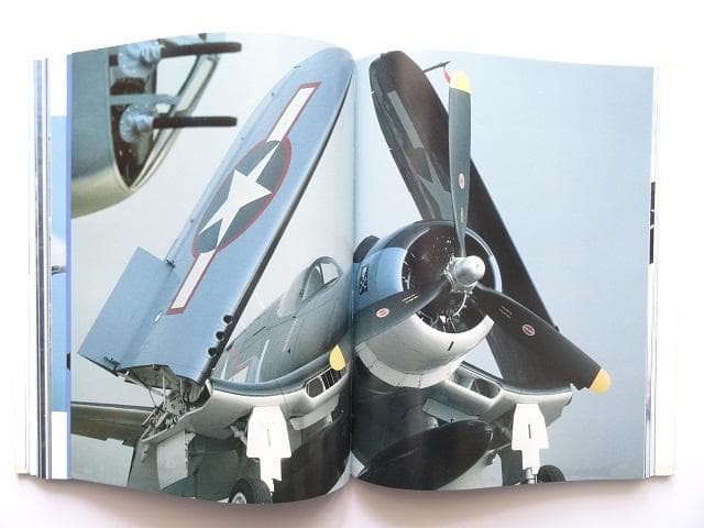 洋書◆クラシック軍用機 写真集 本 戦闘機 爆撃機 飛行機 B-29 P-51