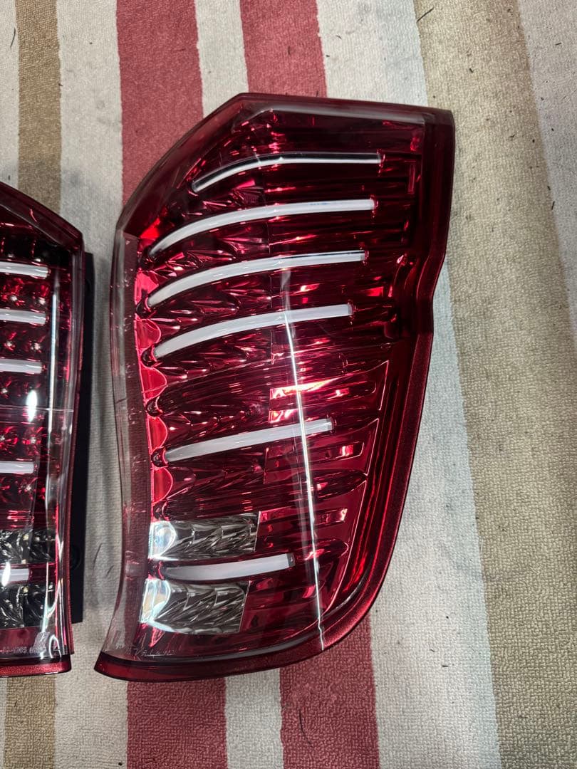 ステップワゴン RK ヴァレンティ テールランプ テール