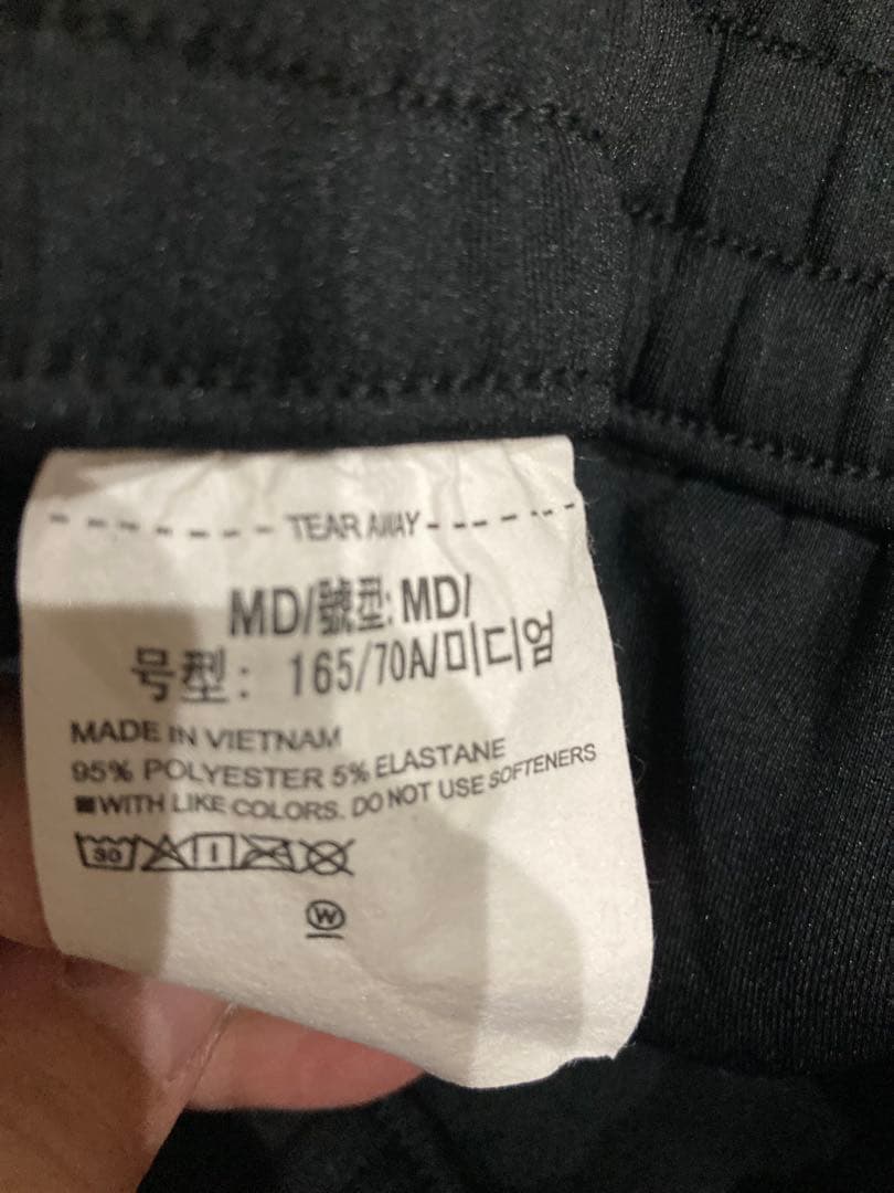 アンダーアーマー レディース　ジャージ　セットアップ　MD 白　黒