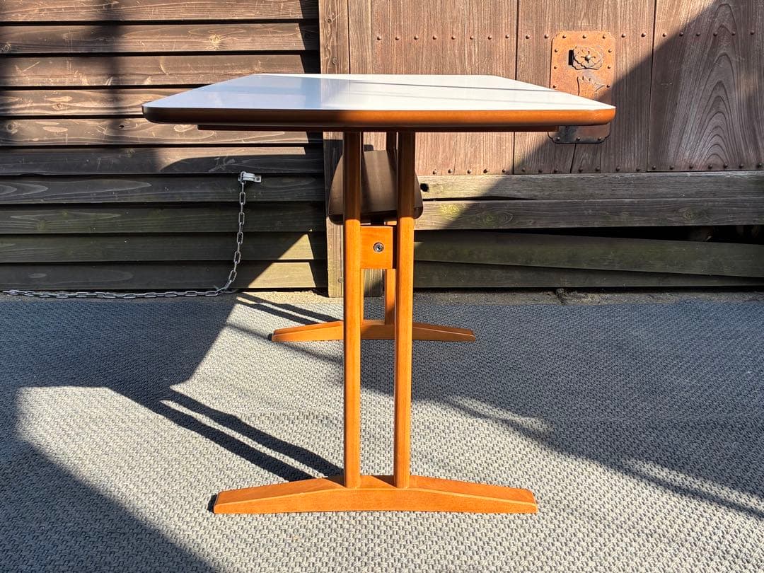 カリモク60+　カフェテーブル1200　仙台　宮城