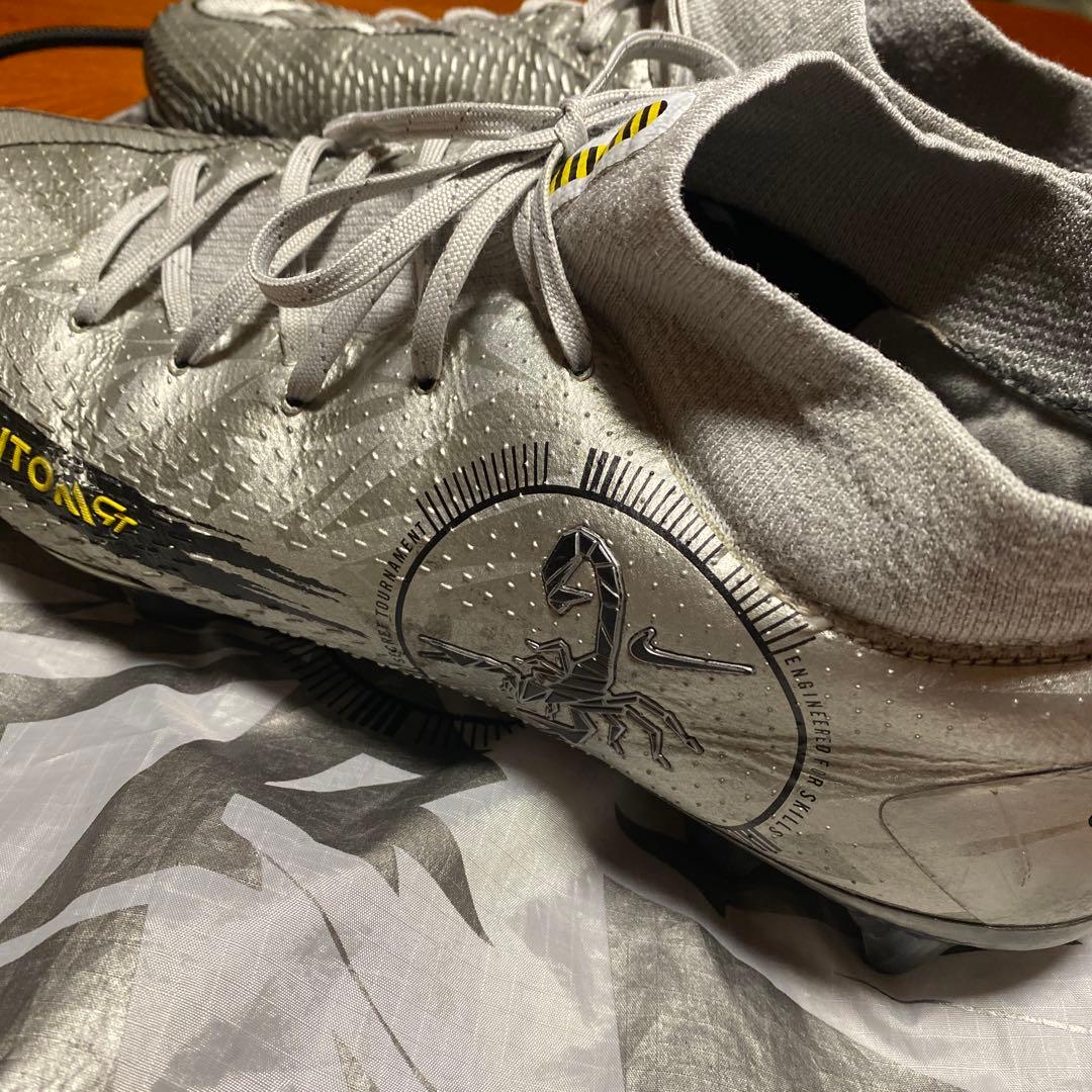 ナイキ ファントムGT スコーピオン エリート FG 30cm