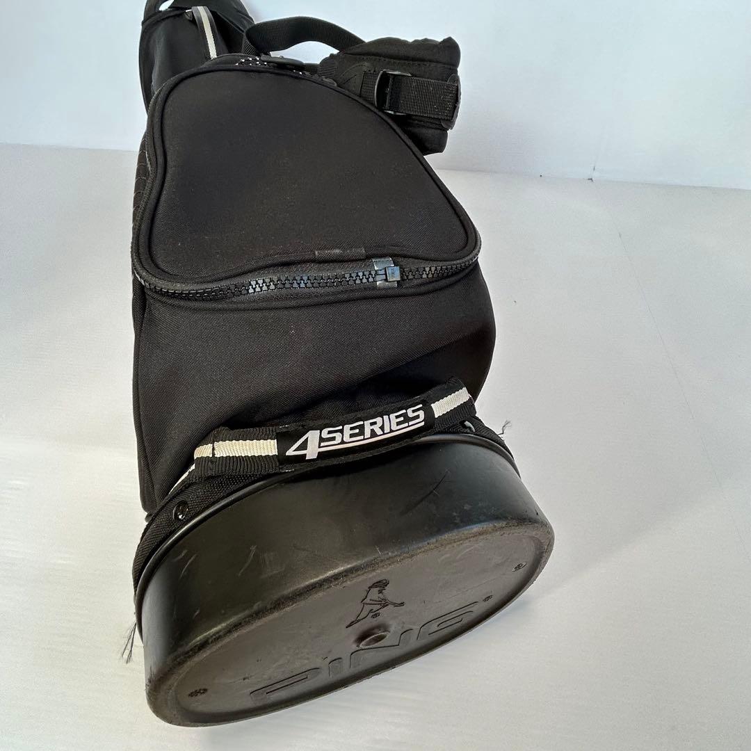 PING ピン E2 スタンド式キャディバッグ（フード付き）