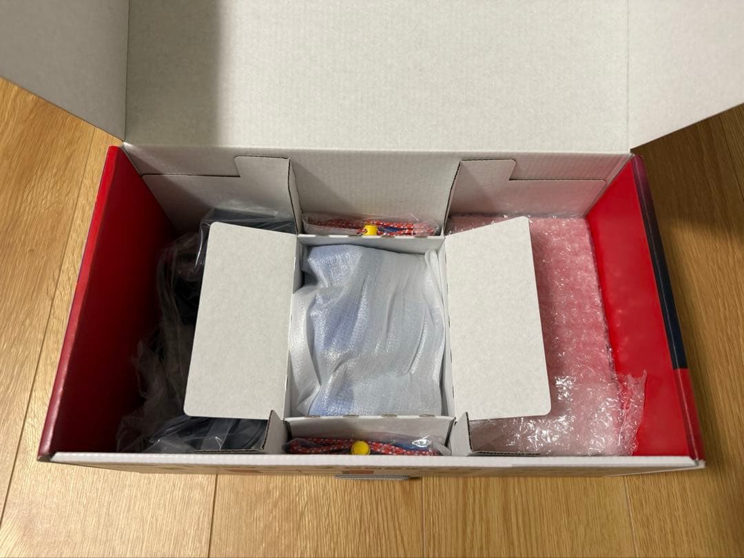 Nintendo Switch マリオ レッド × ブルー セット、プロコン等