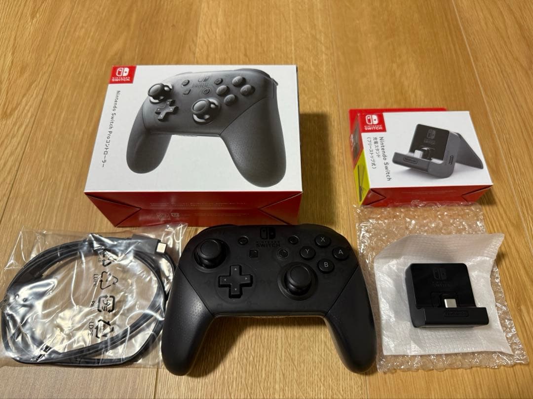 Nintendo Switch マリオ レッド × ブルー セット、プロコン等