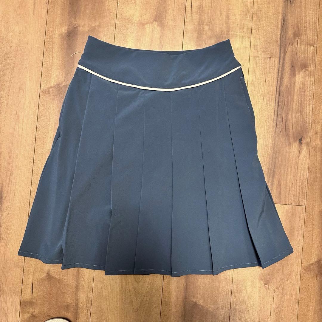 ショート丈長袖ポロスウェット　プリーツスカート　サイズS セットアップ　春夏