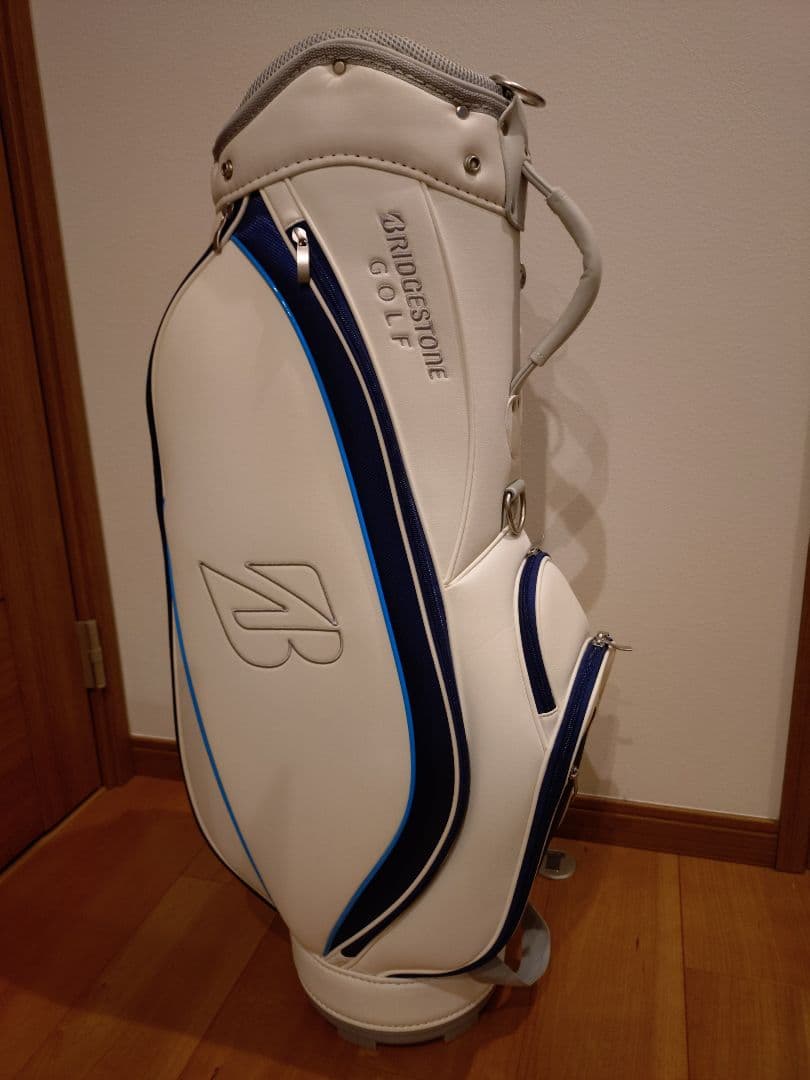 ブリヂストン レディース　キャディーバック　コース・練習場未使用品