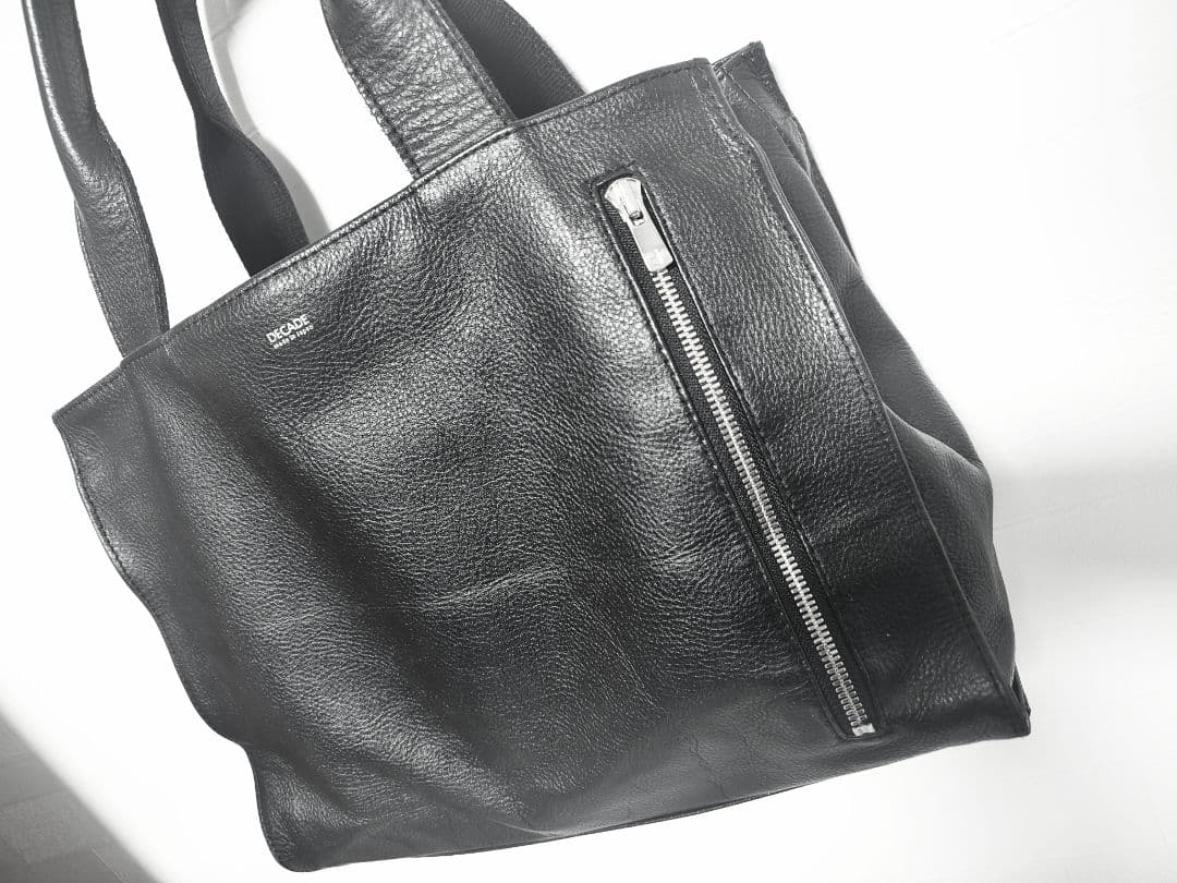 DECADE　ディケイドEXCELLAファスナー仕様防水加工　レザートートバック