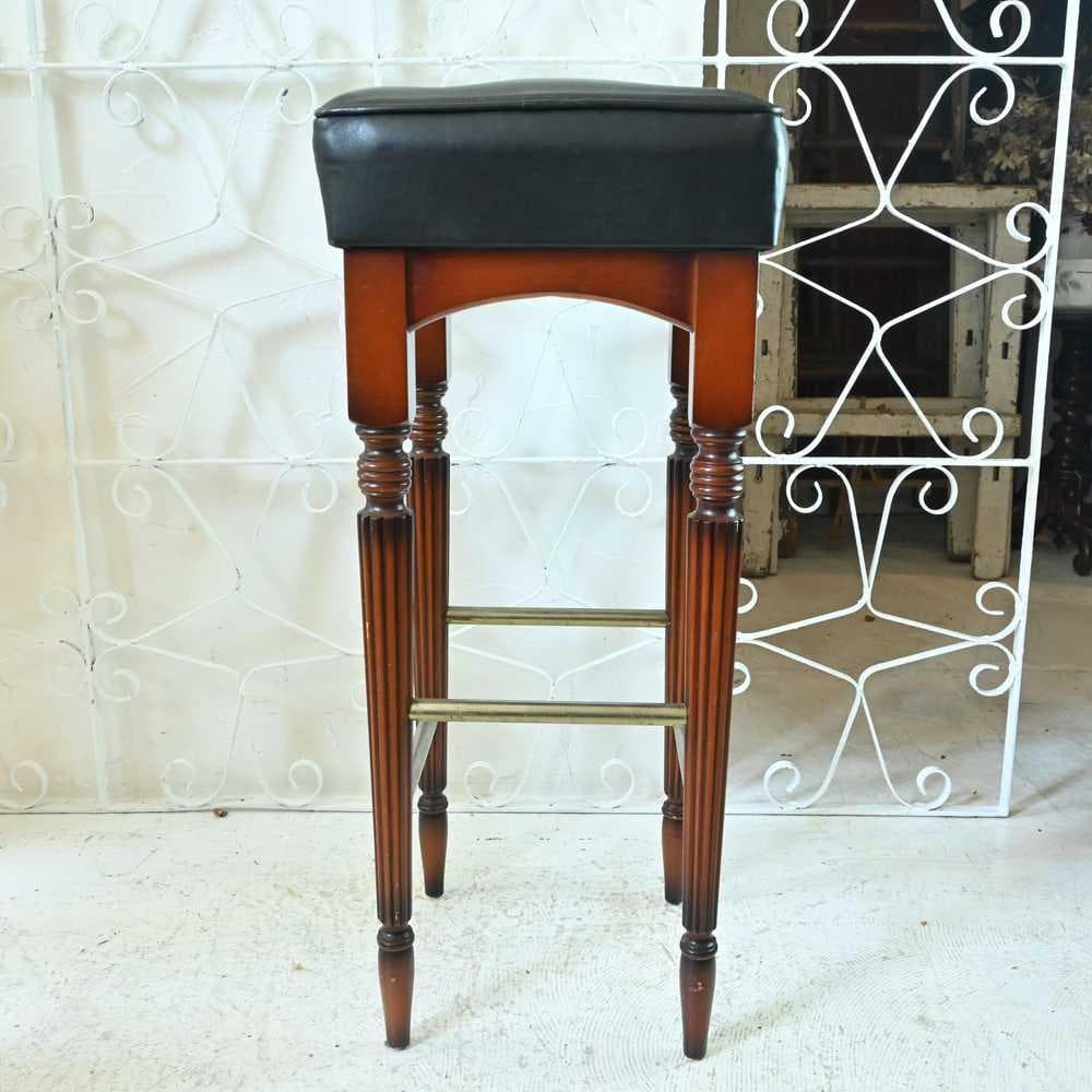 L3705-217 英国ヴィンテージ レザースツール ハイチェア カウンター