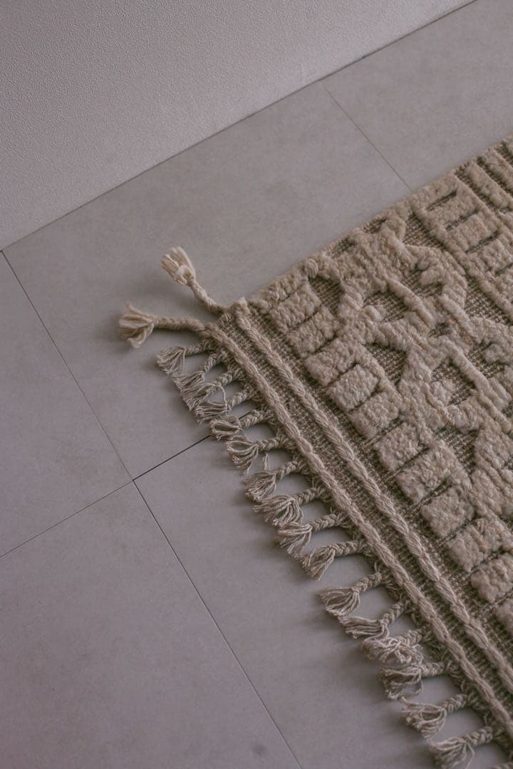 【新品】205cm×148cm リビングサイズ ベニワレン　モロッコ　生成り