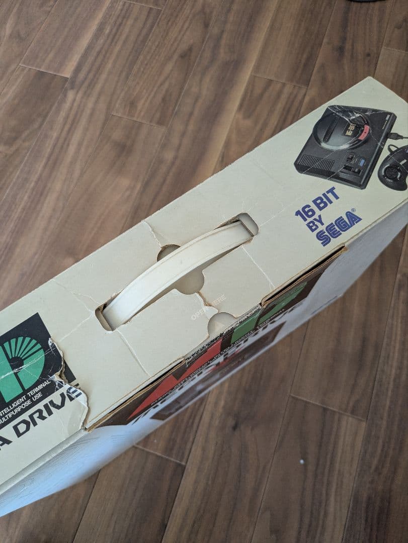 SEGA メガドライブ本体　16BIT　説明書、箱付き　ジャンク