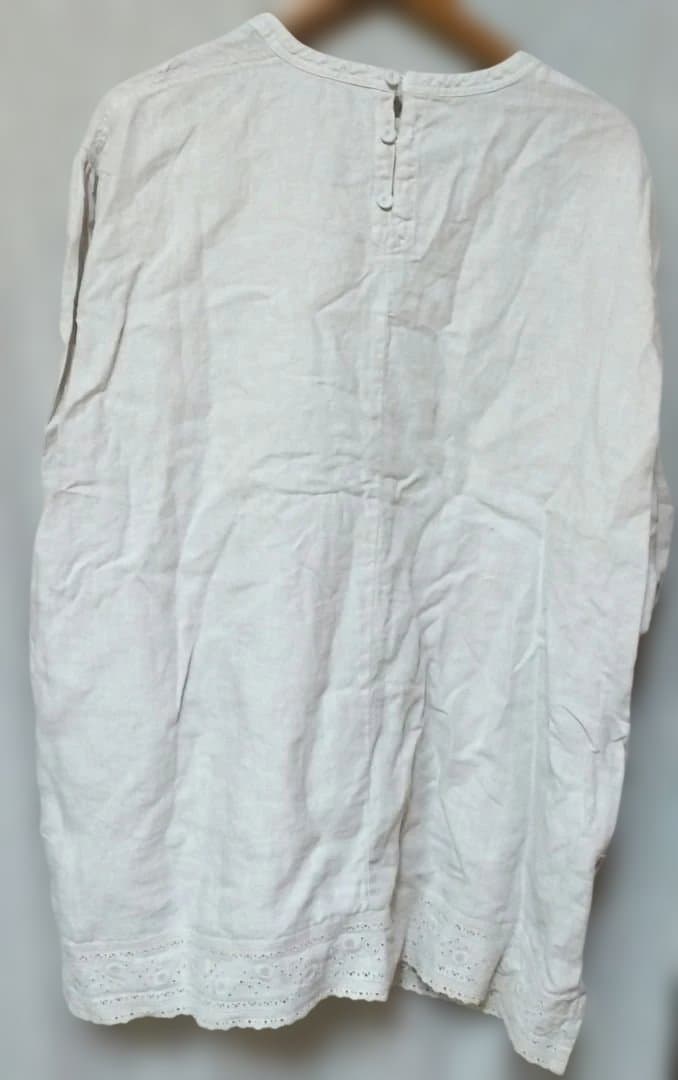 ネストローブ　リネン　袖 裾 フリルシャツ