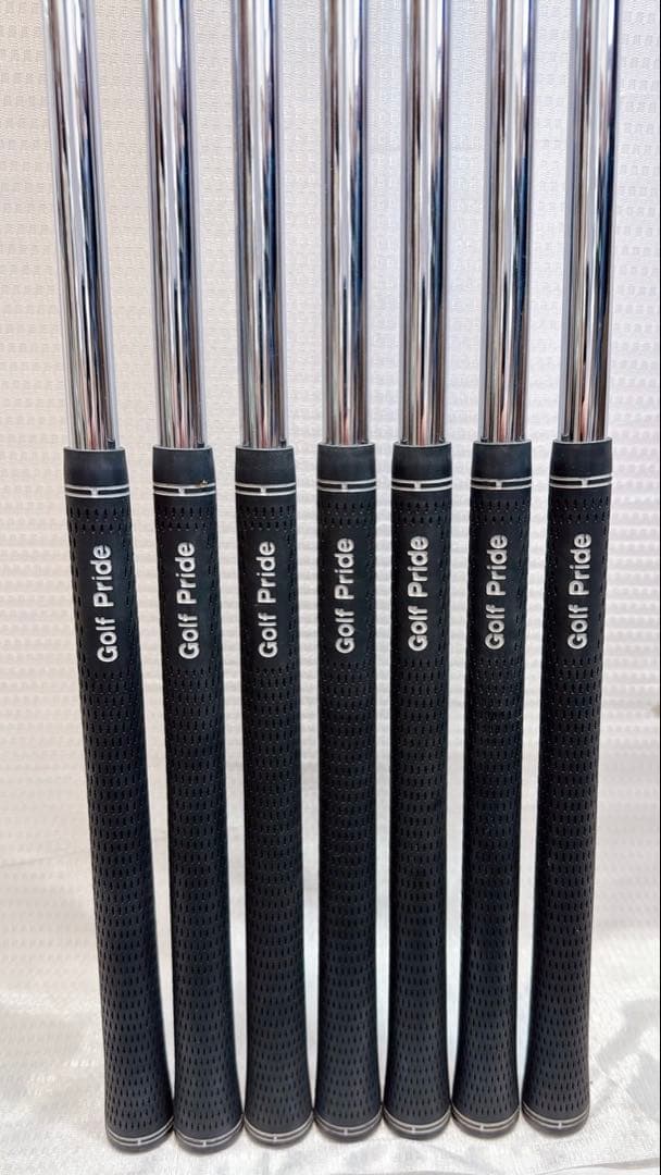 美品スリクソンZ745アイアン4〜PW 7本プロジェクトX5.5 Sシャフト