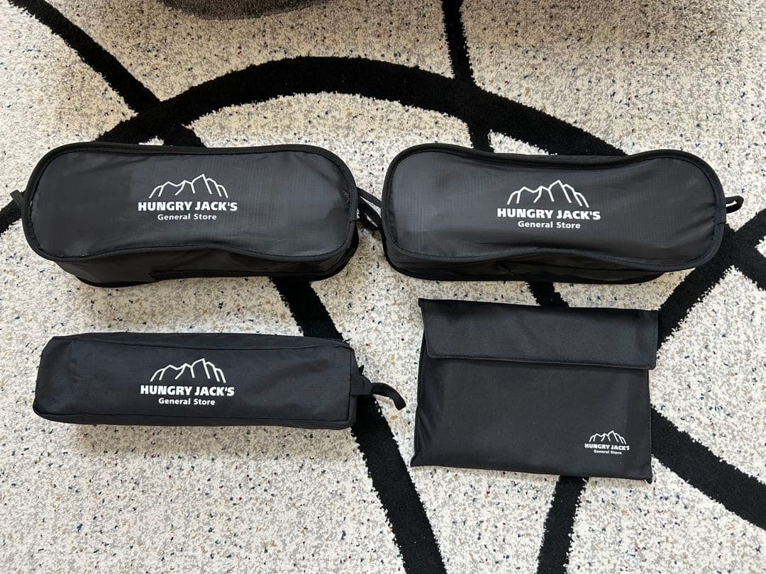 キャンプ用　チェア　テーブル　焚き火台　一式