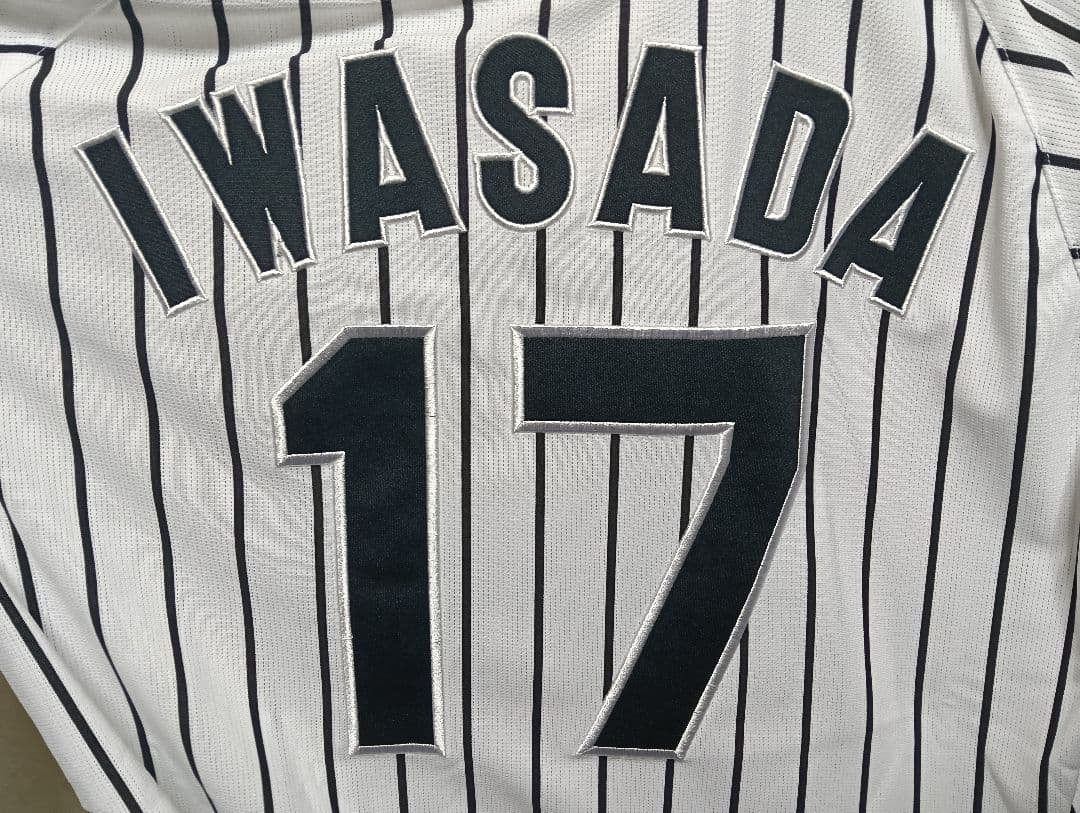 【超貴重！】岩貞祐太選手 直筆サイン入り 阪神タイガース ユニフォームLサイズ