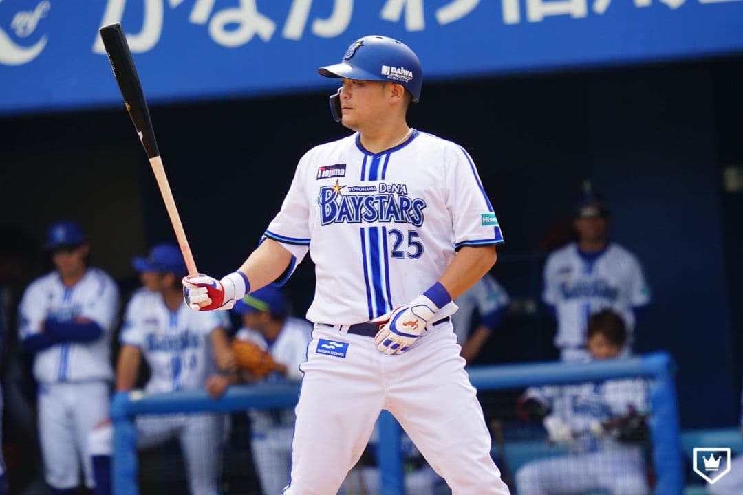 横浜DeNAベイスターズ　筒香嘉智選手レプリカユニフォーム