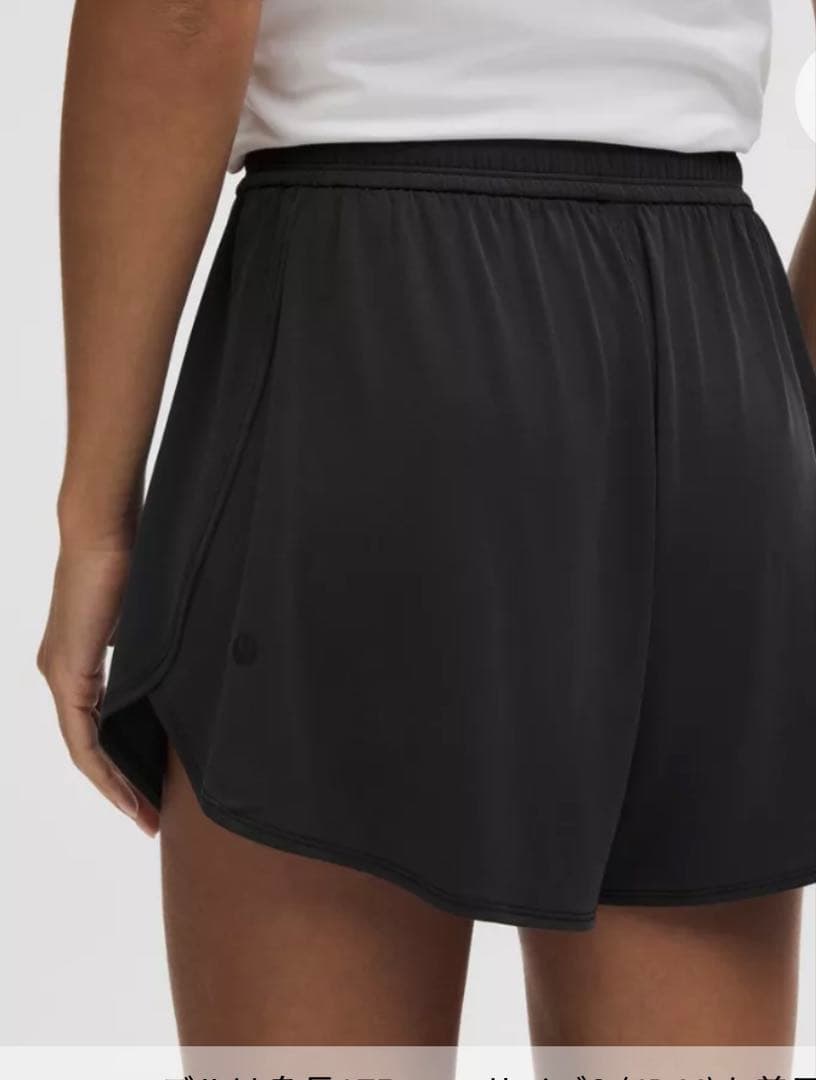 （美品）試着のみ ルルレモンショートパンツ　インナーパンツ付き