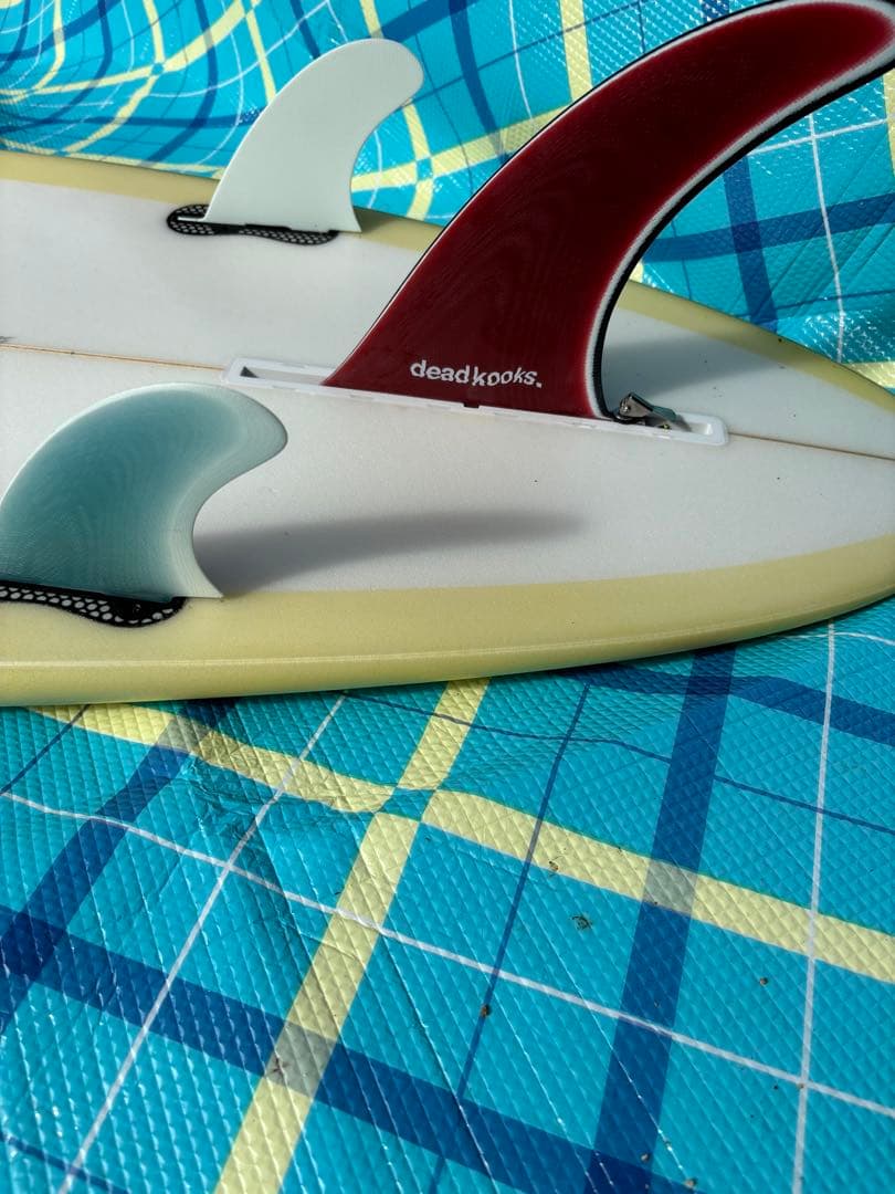 dead kooksサーフボード ege bamyasiミッドレングス7.2