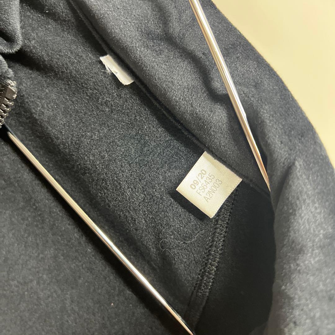 アディダスゴルフ　レディースダウン　アディダスレディース美品　ゴルフアウター