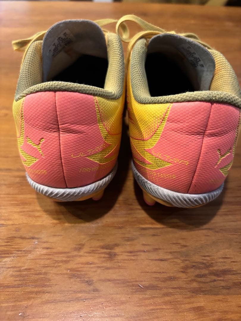 まとめ売り　フットサルシューズ スパイク　トレーニングシューズ