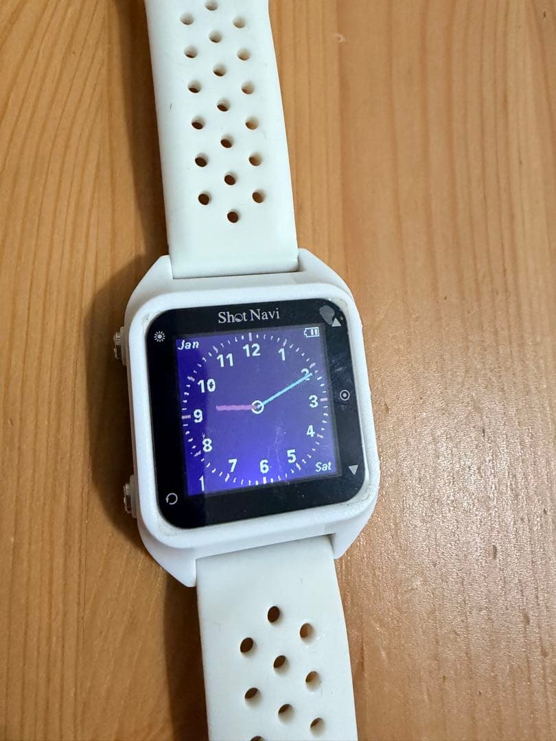 美品　画面フィルム貼ったまま　ゴルフ　ショットナビ　白