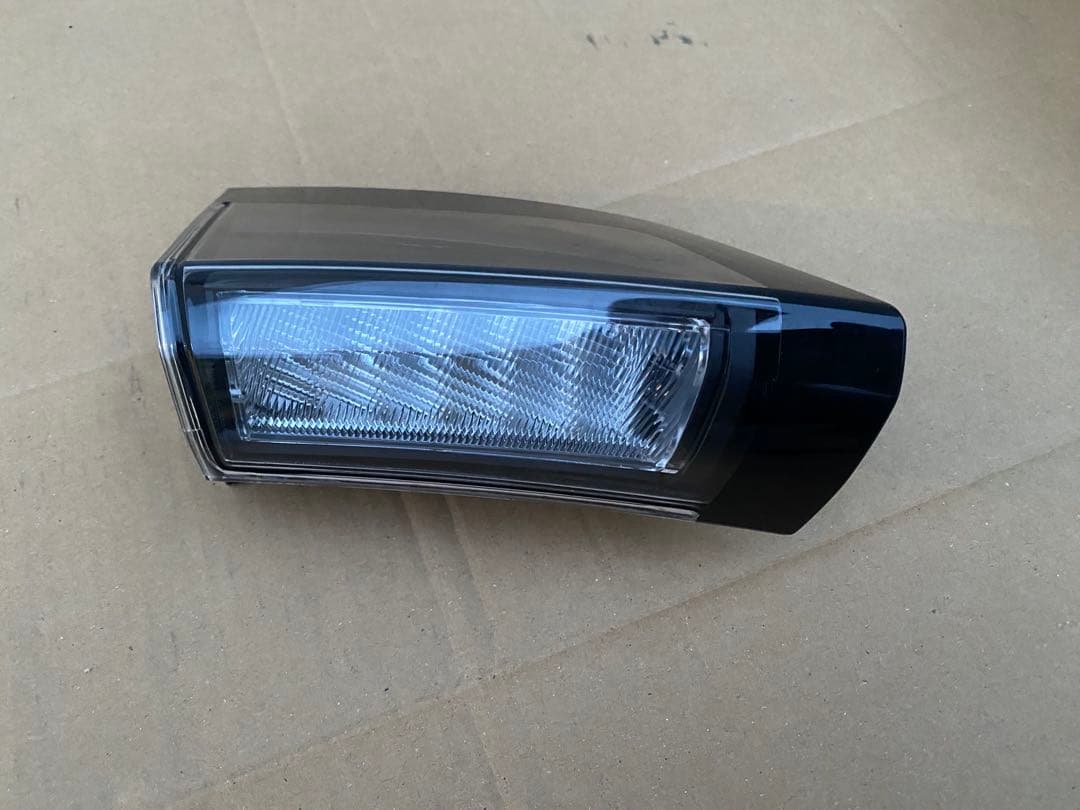 シビックタイプR FK8 純正テールランプ　無限シーケンシャル