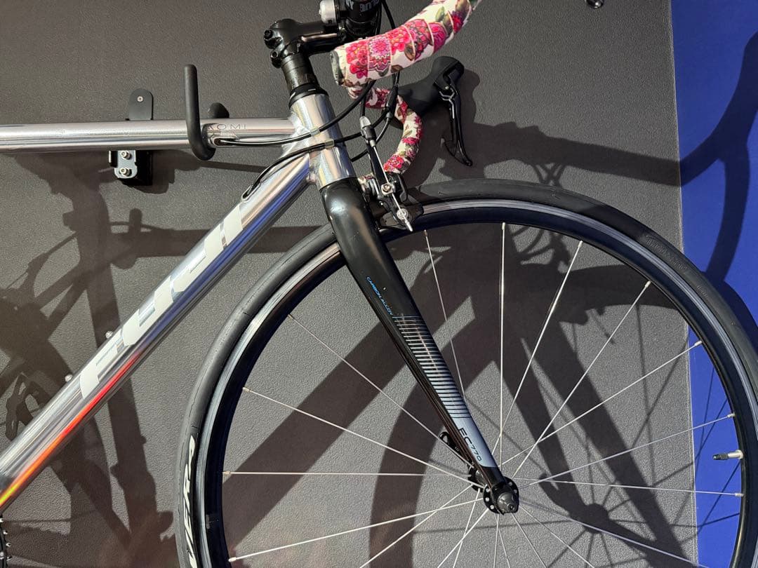 送料込 ロードバイク FUJI NAOMI Sサイズ 49 ポリッシュアルミ