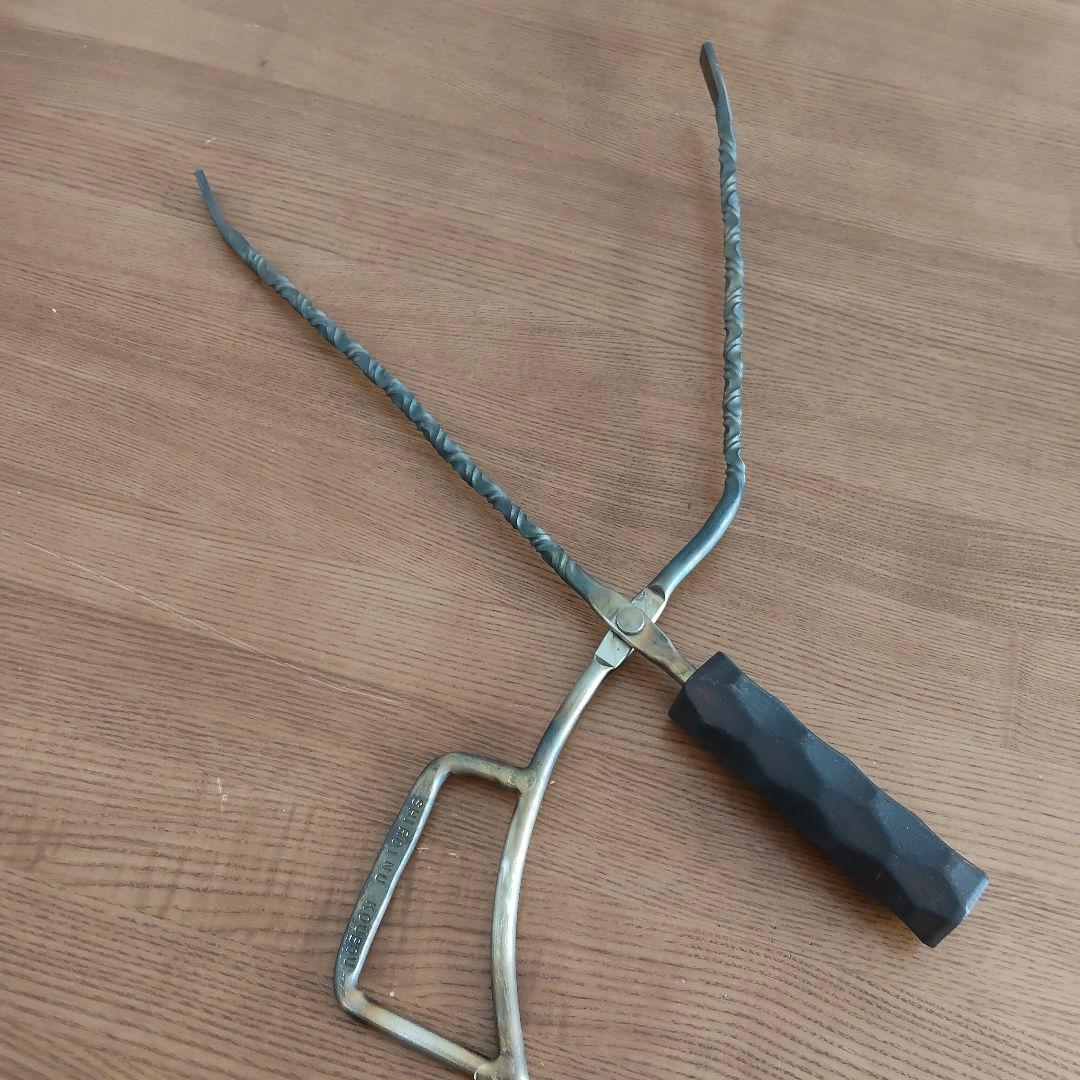 ステンレス火バサミ　ツイスト火バサミ　薪バサミ　火ばさみ　キャンプ